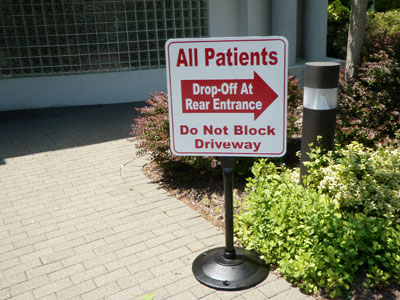Sidewalk Signs & Crowd Control - exterior