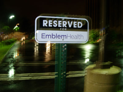Vinyl Signs on Acrylic, Aluminum, Plastics