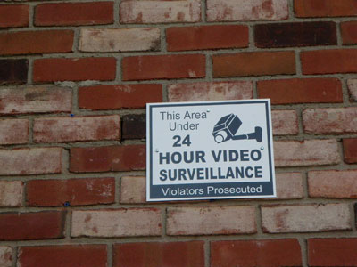 Vinyl Signs on Acrylic, Aluminum, Plastics